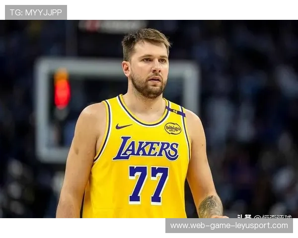 东契奇气炸了！“这不是篮球，是判罚剧场！”